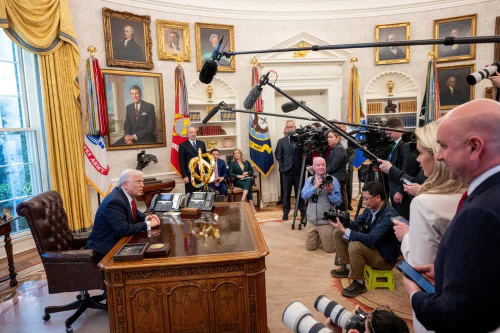 President Trump in the Oval Office